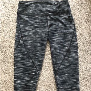Zella Cropped Leggings